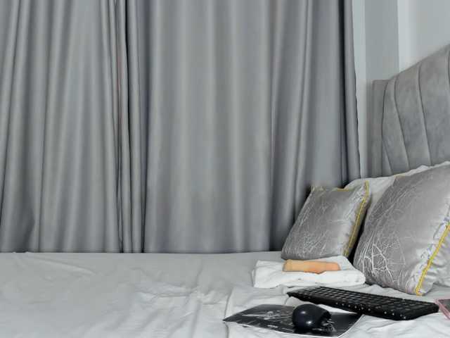 pretty-canella live cam on BongaCams