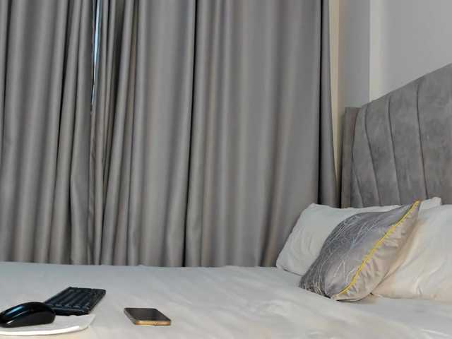 pretty-canella live cam on BongaCams