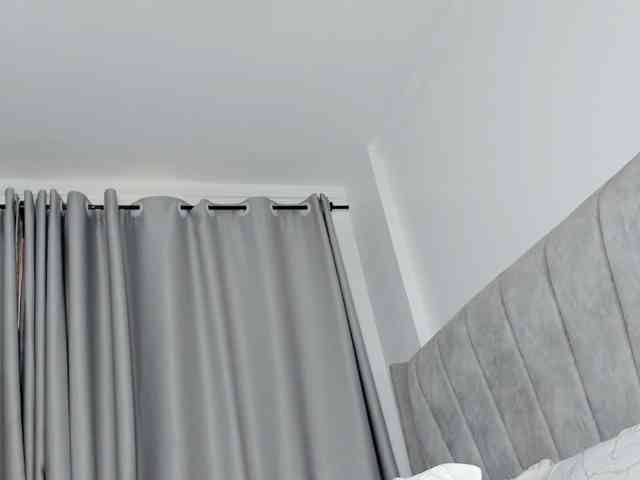pretty-canella webcam