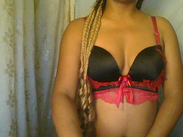 MayaQueen live cam on BongaCams