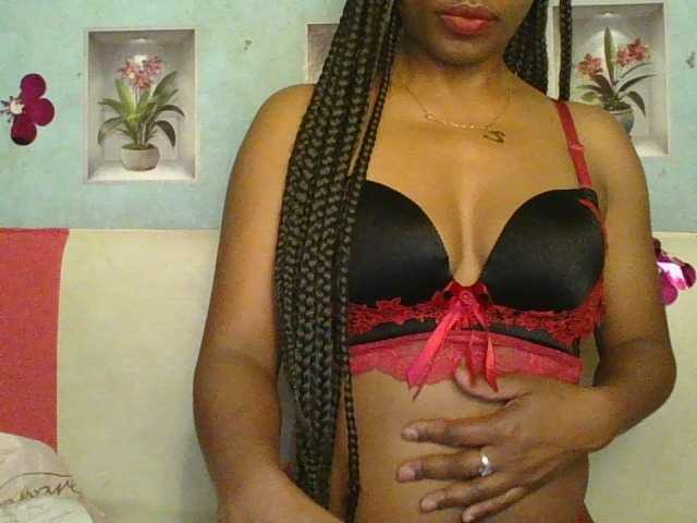 MayaQueen live cam on BongaCams