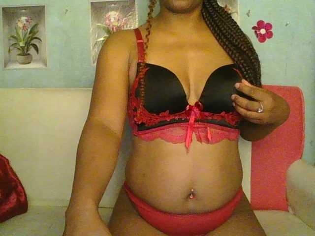 MayaQueen live cam on BongaCams