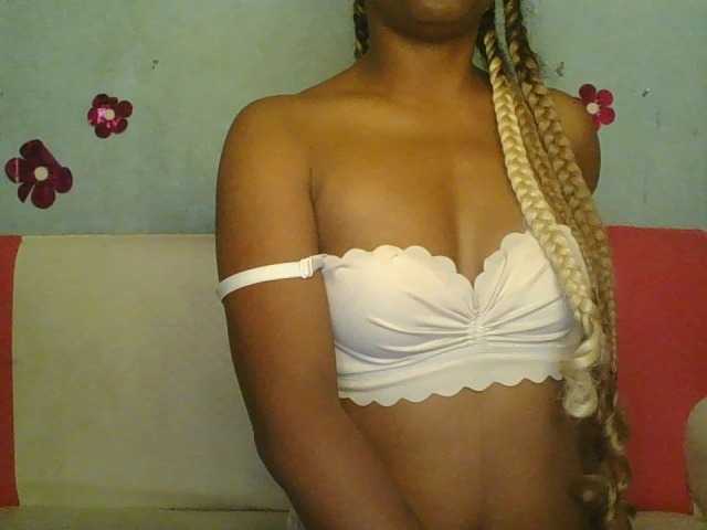 MayaQueen live cam on BongaCams