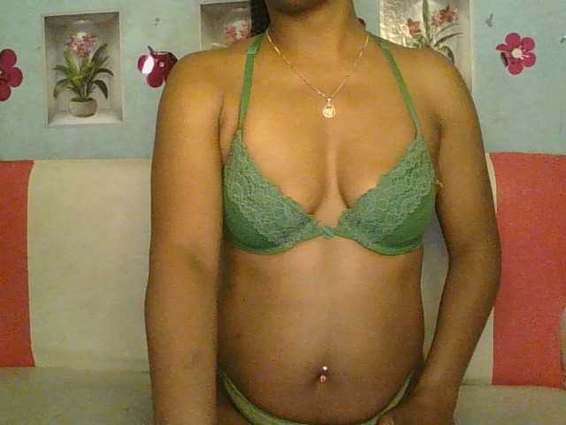 MayaQueen live cam on BongaCams