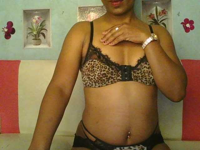 MayaQueen, en vivo ahora en BongaCams