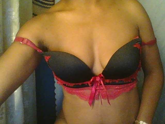 MayaQueen live cam on BongaCams