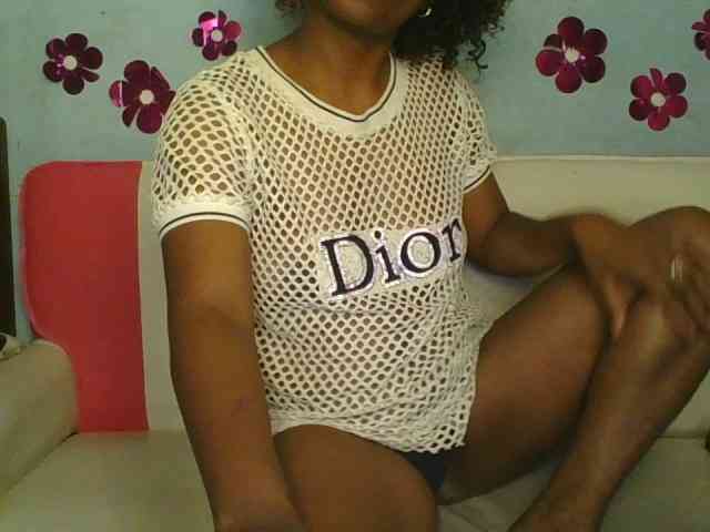 MayaQueen webcam