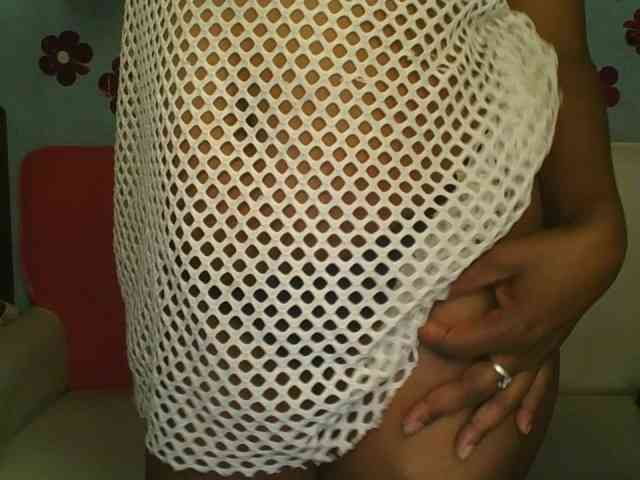 MayaQueen webcam