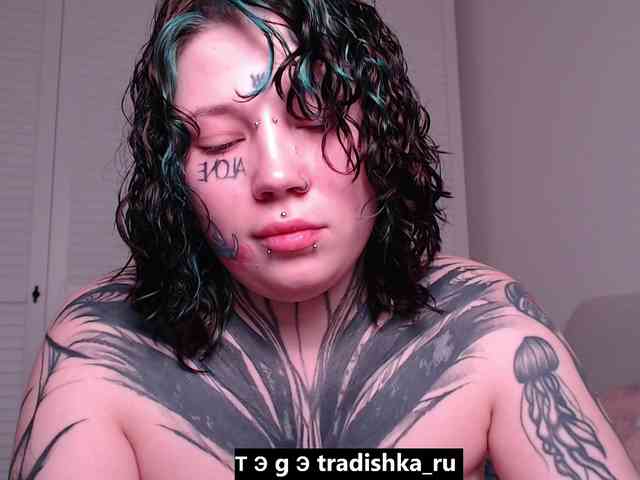 tradishka webcam