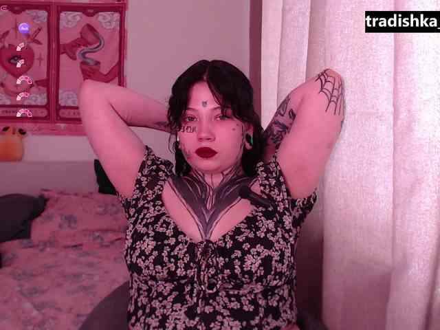 tradishka webcam