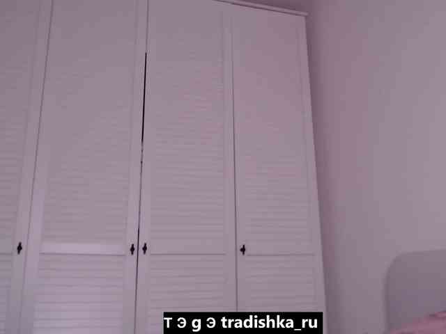 tradishka webcam