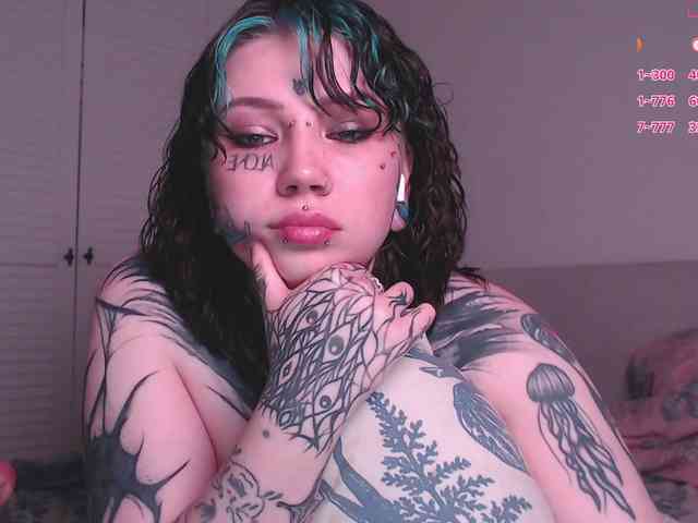 tradishka webcam
