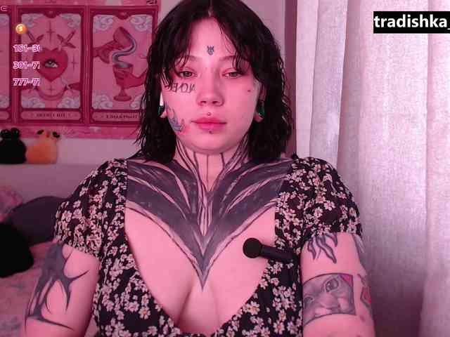 tradishka webcam