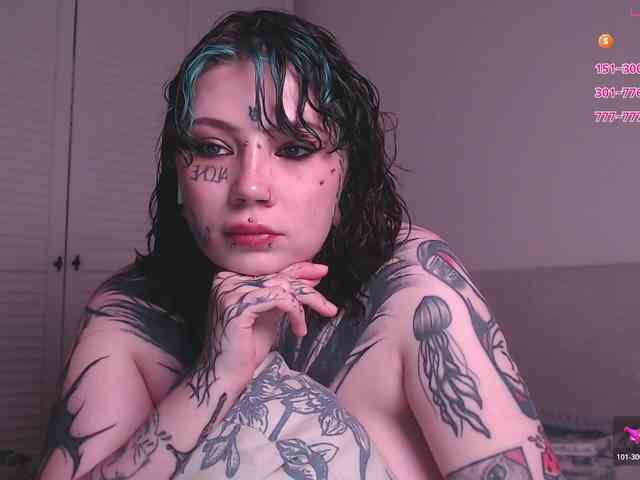 tradishka webcam
