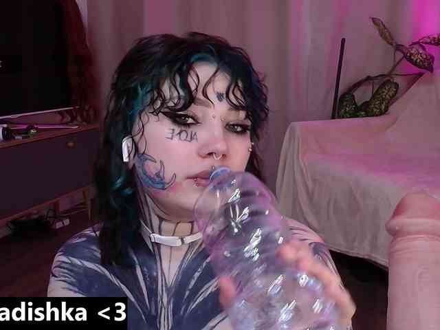 tradishka webcam