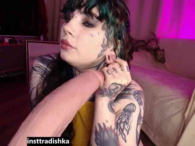 tradishka webcam
