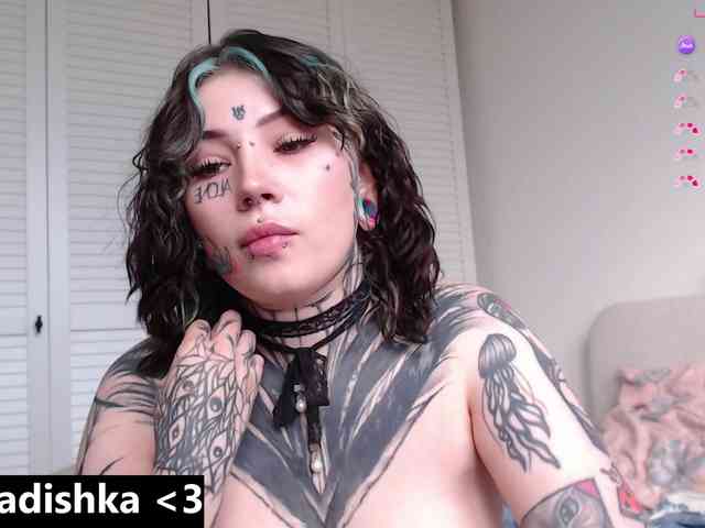 tradishka webcam