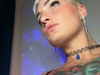 ALIEN_GIRL