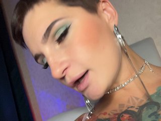 ALIEN_GIRL