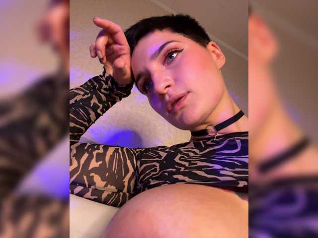 ALIEN_GIRL live cam on BongaCams