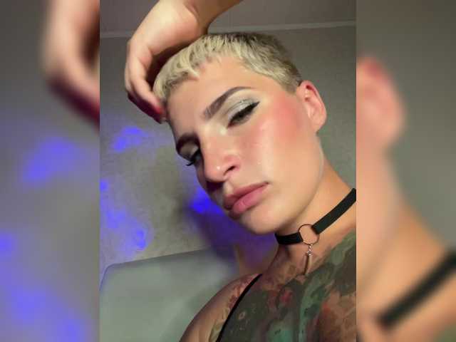 ALIEN_GIRL