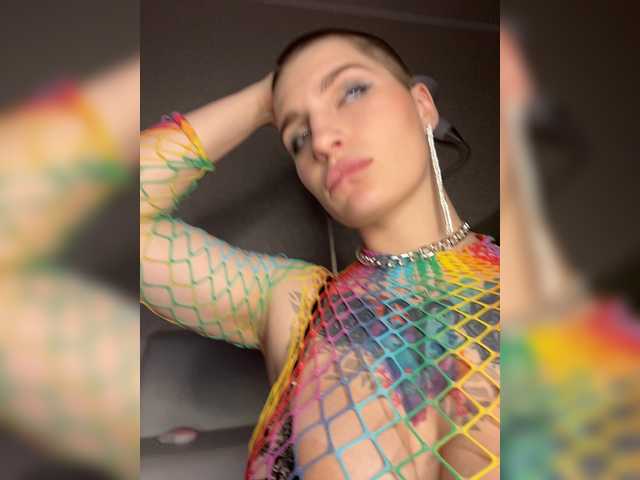AbsintheGirl's BongaCams profile