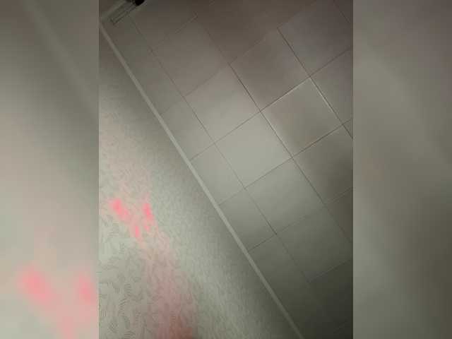 AbsintheGirl live cam preview