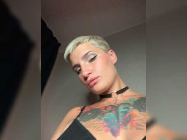 ALIEN_GIRL