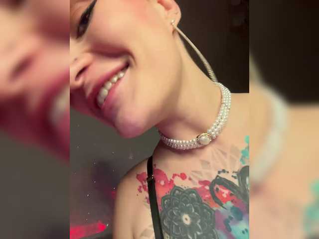 AbsintheGirl's BongaCams profile