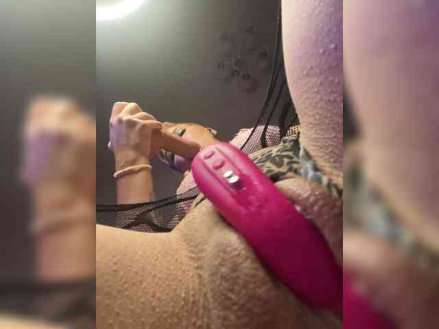ALIEN_GIRL webcam