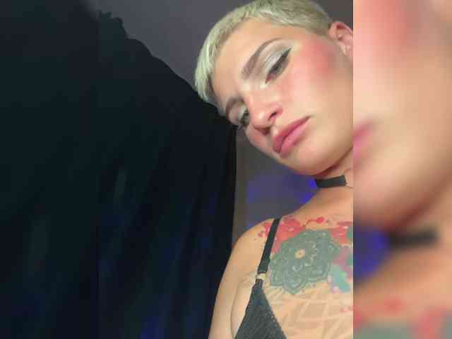 ALIEN_GIRL webcam