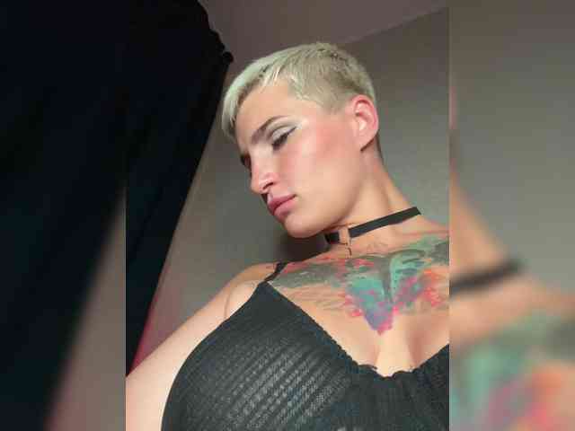 ALIEN_GIRL webcam