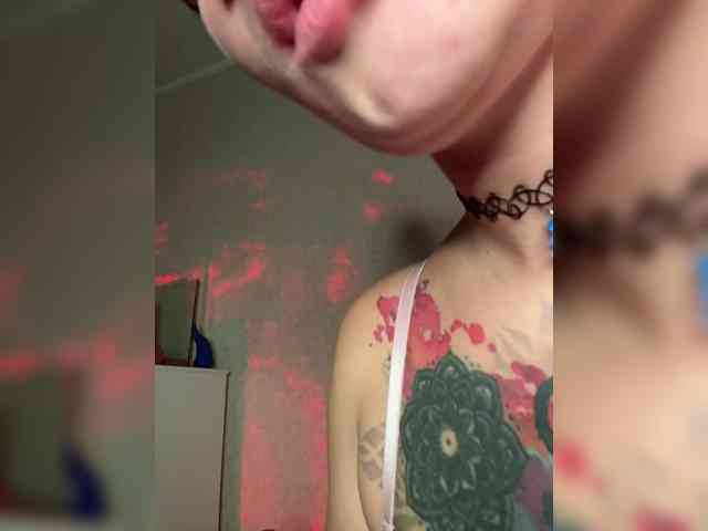 ALIEN_GIRL webcam