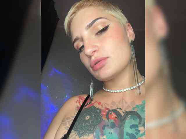 ALIEN_GIRL