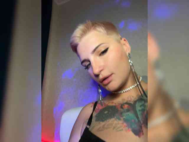 ALIEN_GIRL webcam