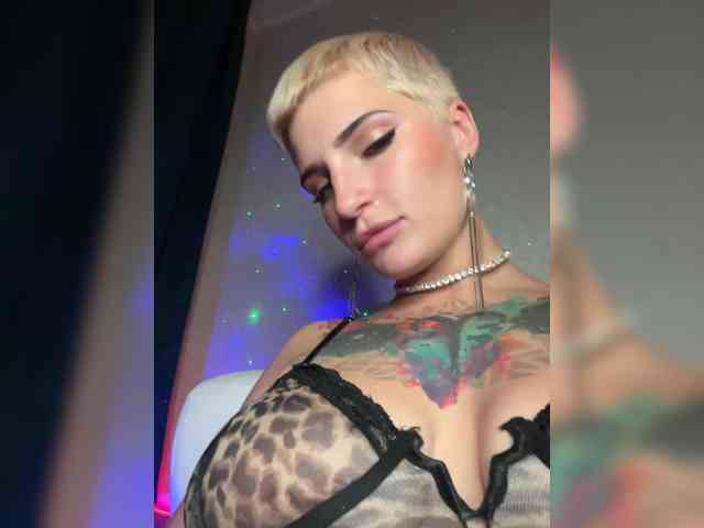 ALIEN_GIRL webcam