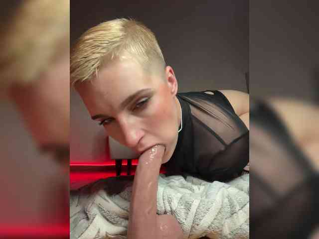 AbsintheGirl Sex Cam Show