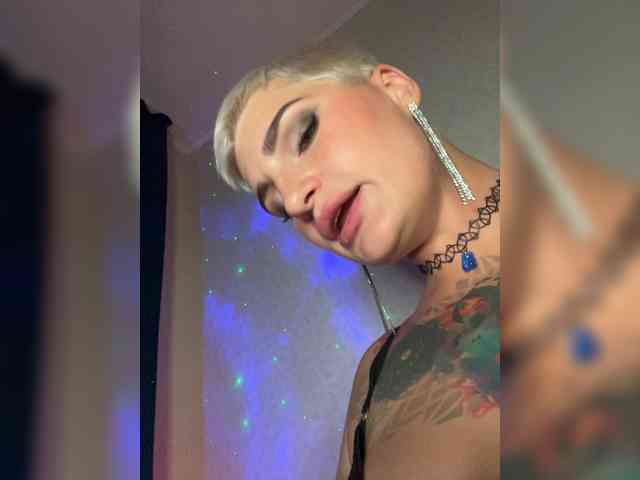 ALIEN_GIRL