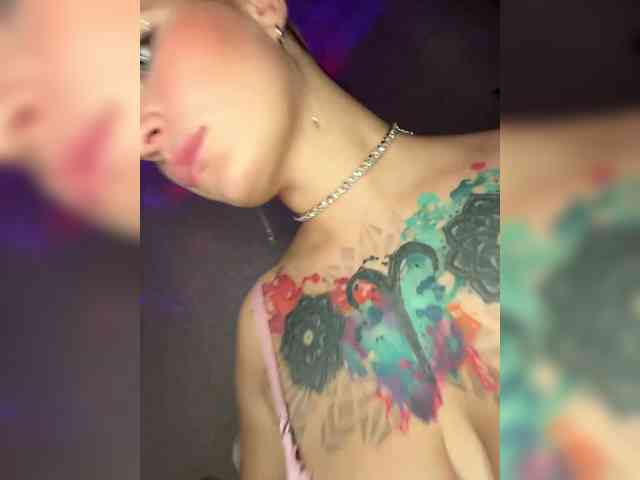 ALIEN_GIRL
