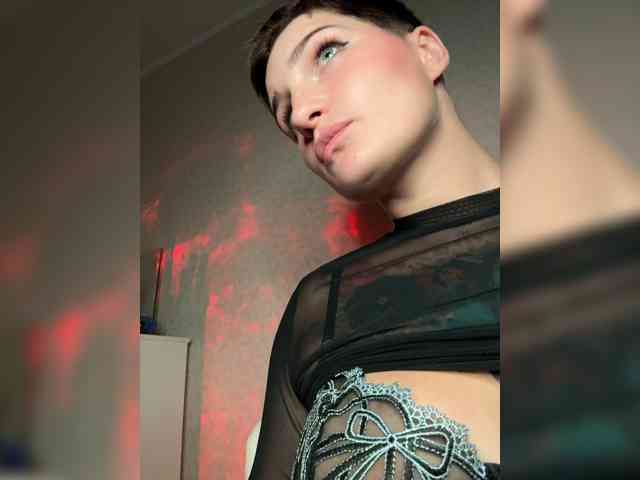 ALIEN_GIRL