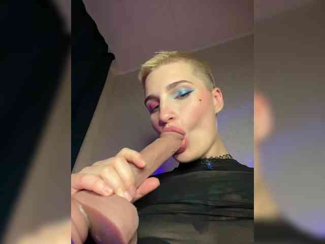 AbsintheGirl Sex Cam Show
