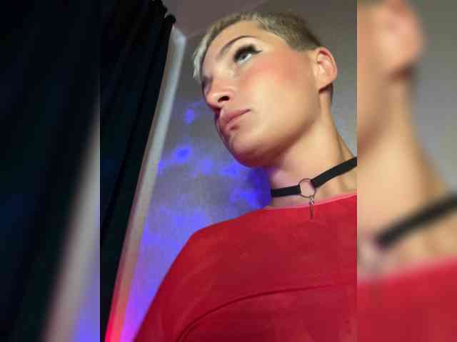 ALIEN_GIRL
