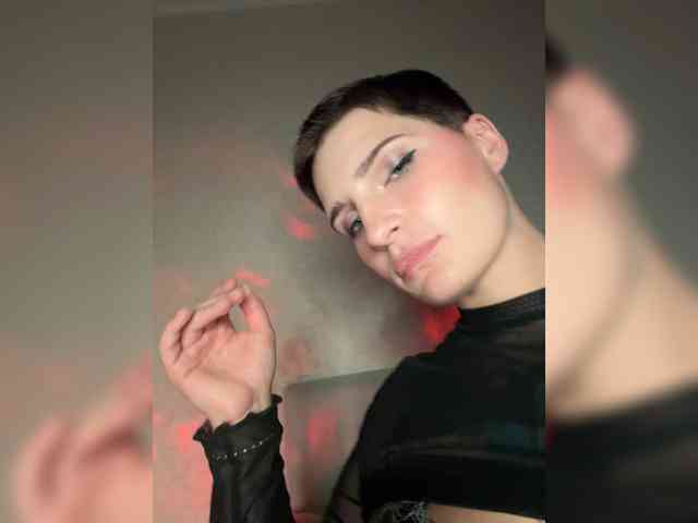 ALIEN_GIRL