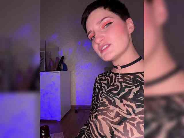 ALIEN_GIRL