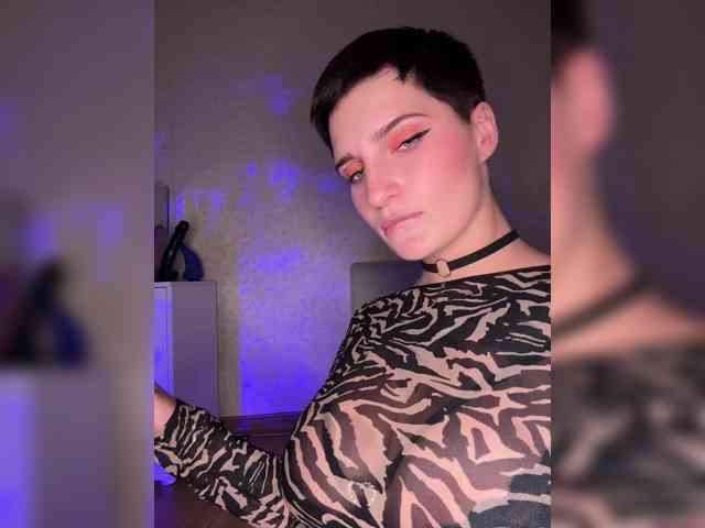 ALIEN_GIRL webcam