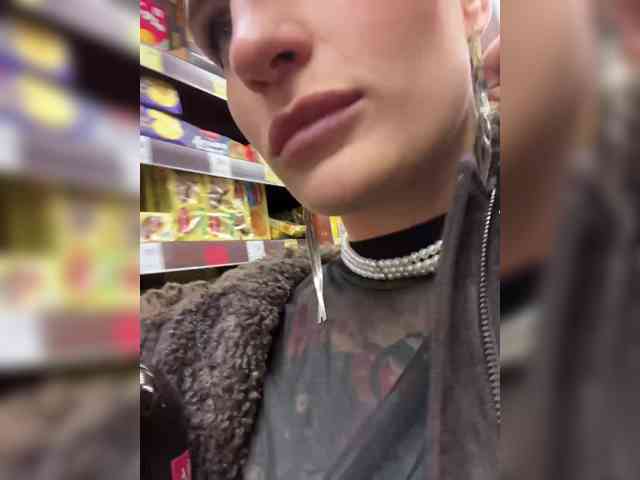 ALIEN_GIRL