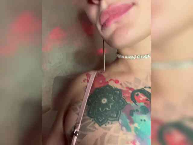 ALIEN_GIRL