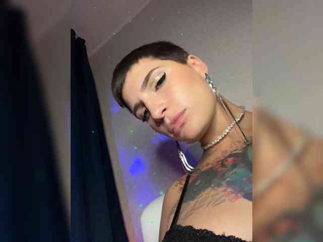 ALIEN_GIRL webcam