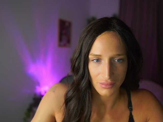 NicoletteShea01 live cam on BongaCams