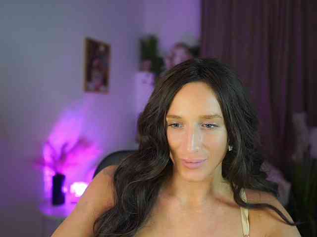 NicoletteShea01